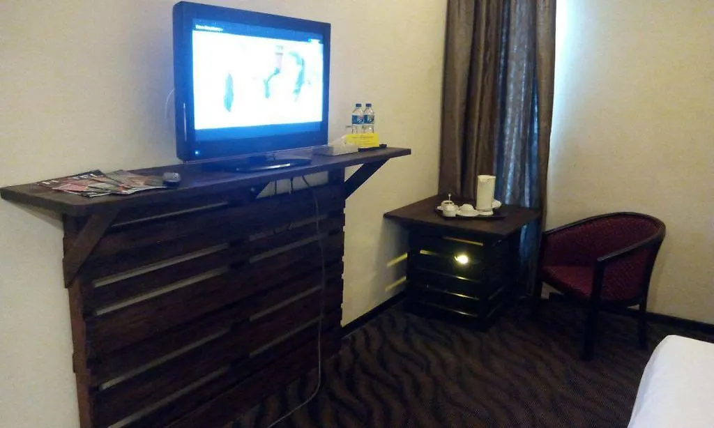 *** Apartahotel Embassy Hotel & Service Apartment Malasia